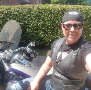 Meet your Posher, Becky